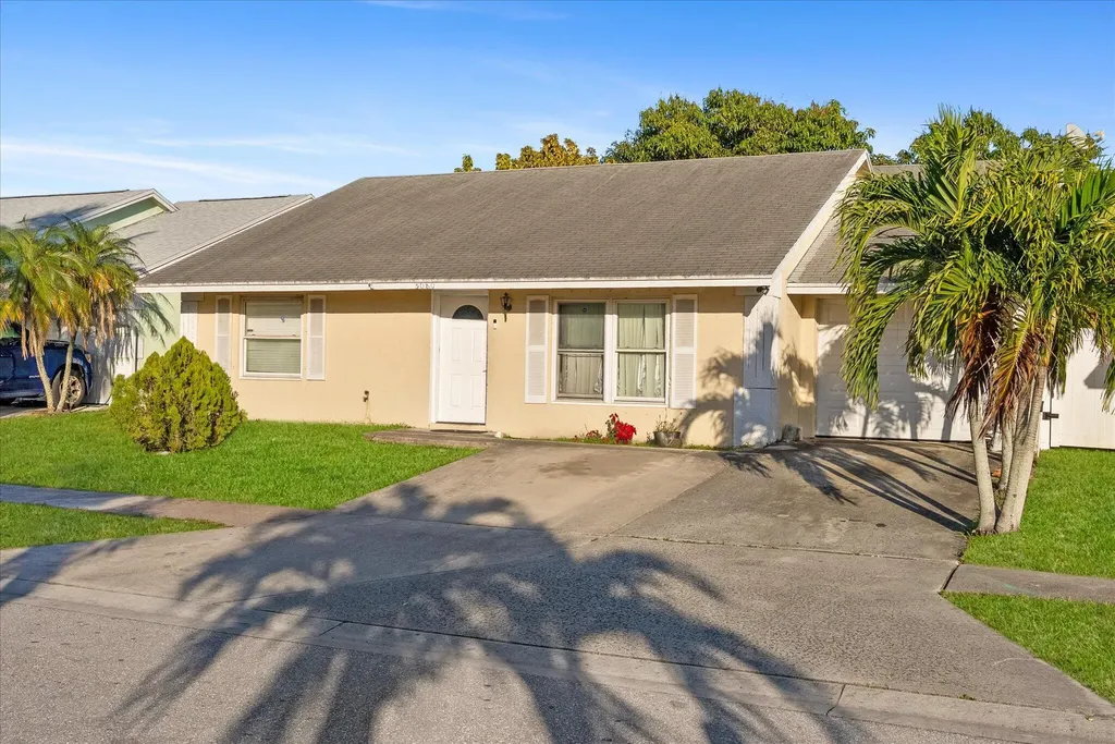5080 Cornell Walk Lake Worth FL 33463