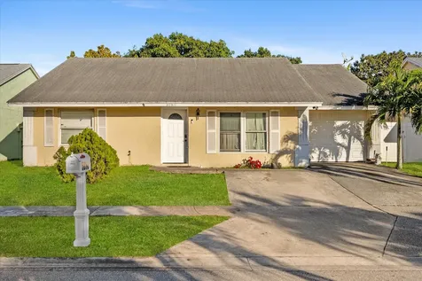 5080 Cornell Walk Lake Worth FL 33463