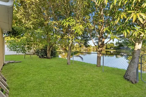 5080 Cornell Walk Lake Worth FL 33463