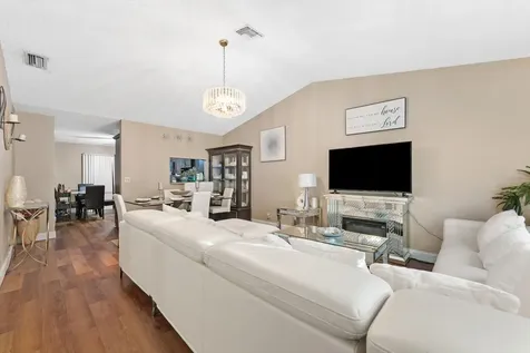5080 Cornell Walk Lake Worth FL 33463