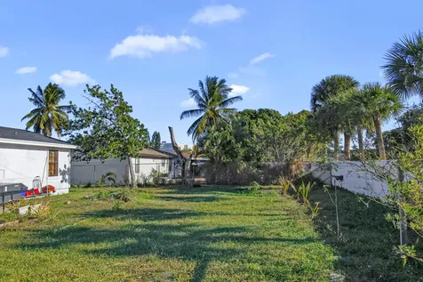 300 Elaine Circle West Palm Beach FL 33409