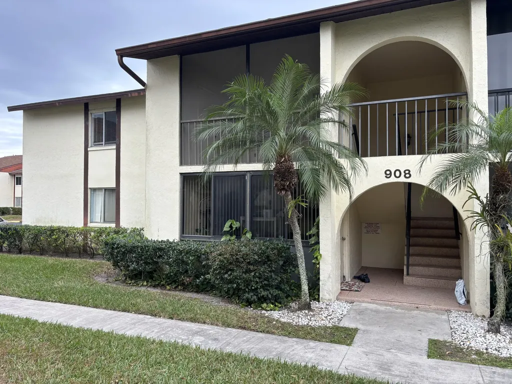4969 Sable Pine Circle West Palm Beach FL 33417