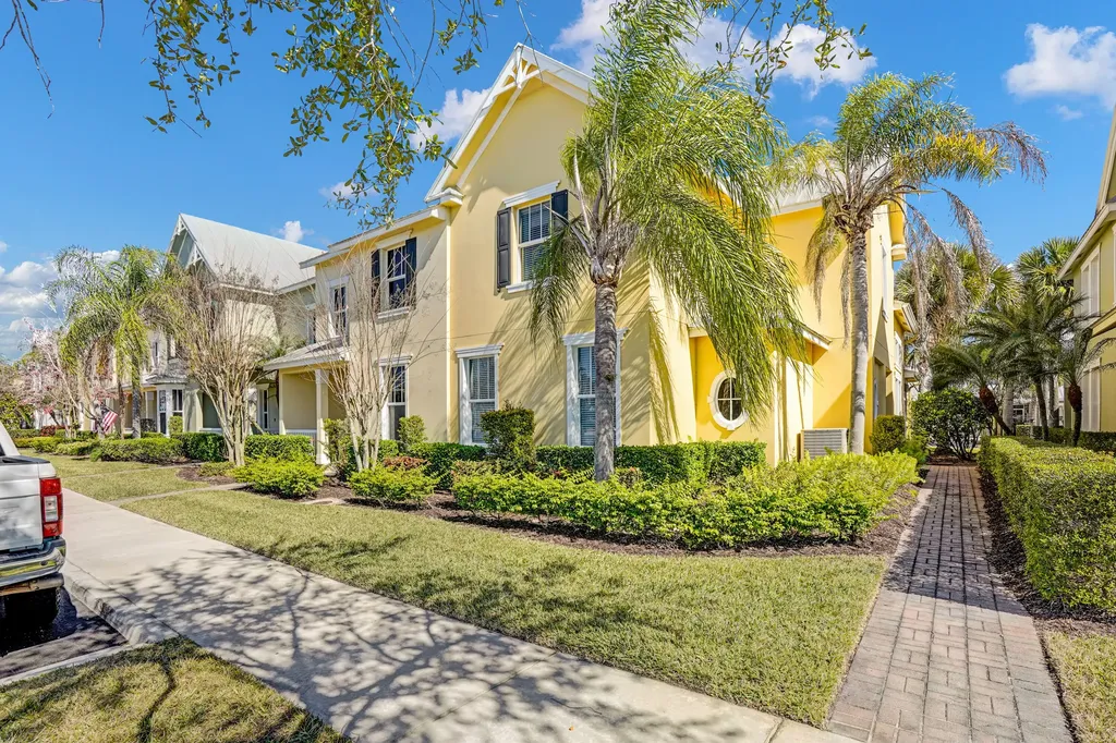 10484 Sw Westlawn Boulevard Port Saint Lucie FL 34987