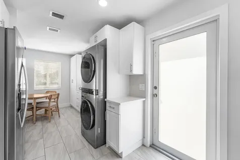 5923 Mango Road West Palm Beach FL 33413