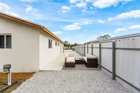 5923 Mango Road West Palm Beach FL 33413