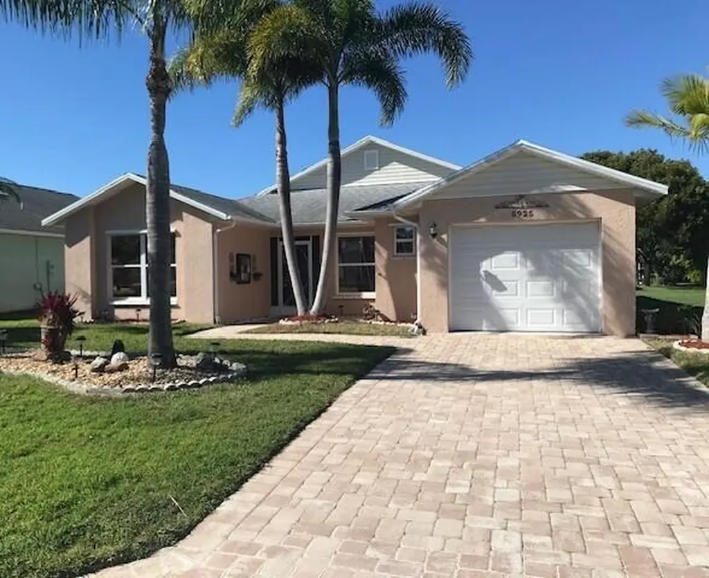 5925 Foxtail Way Fort Pierce FL 34982
