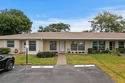 8555 Bella Vista Drive Boca Raton FL 33433