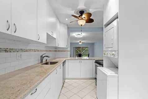 8555 Bella Vista Drive Boca Raton FL 33433