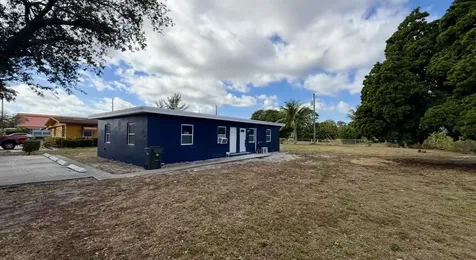 26 SW 10th Avenue Delray Beach FL 33444