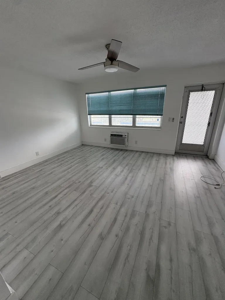 374 Camden P West Palm Beach FL 33417