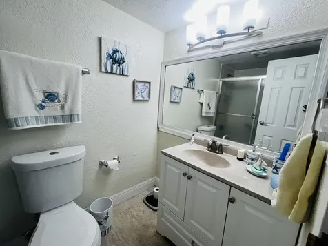 4850 Nw 29 Court Lauderdale Lakes FL 33313