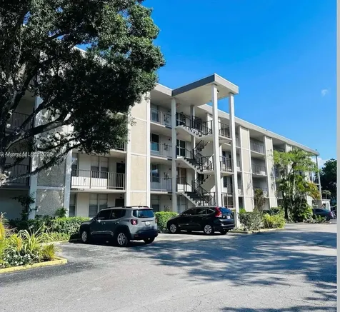 4850 Nw 29 Court Lauderdale Lakes FL 33313