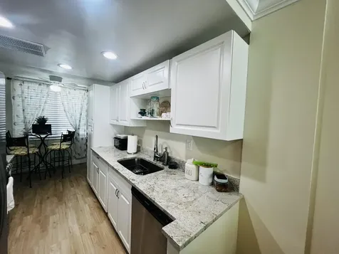 4850 Nw 29 Court Lauderdale Lakes FL 33313