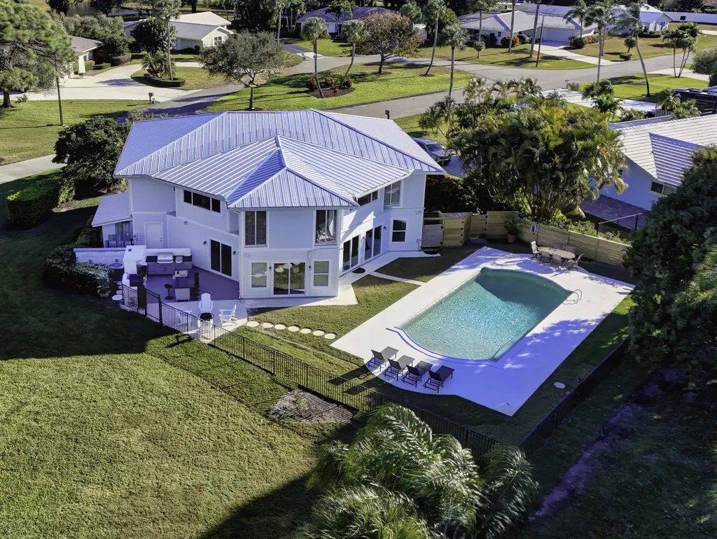10355 Seagrape Way Palm Beach Gardens FL 33418
