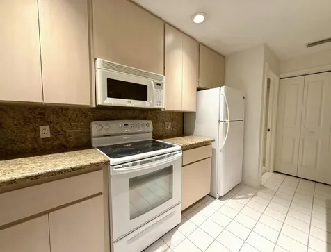 304 Sun Terrace Court Palm Beach Gardens FL 33403
