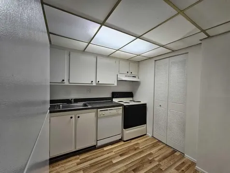 8000 Fairview Drive Tamarac FL 33321