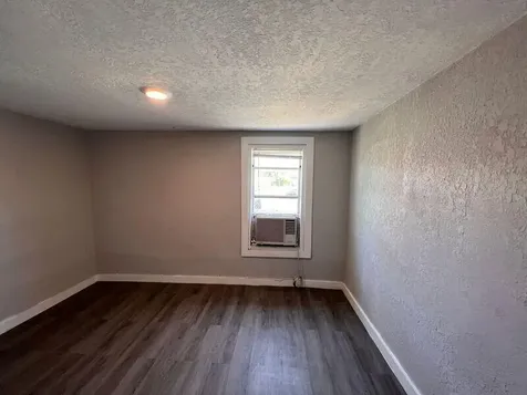 718 W 7th Street Riviera Beach FL 33404