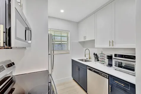 934 NW 4th Avenue Fort Lauderdale FL 33311