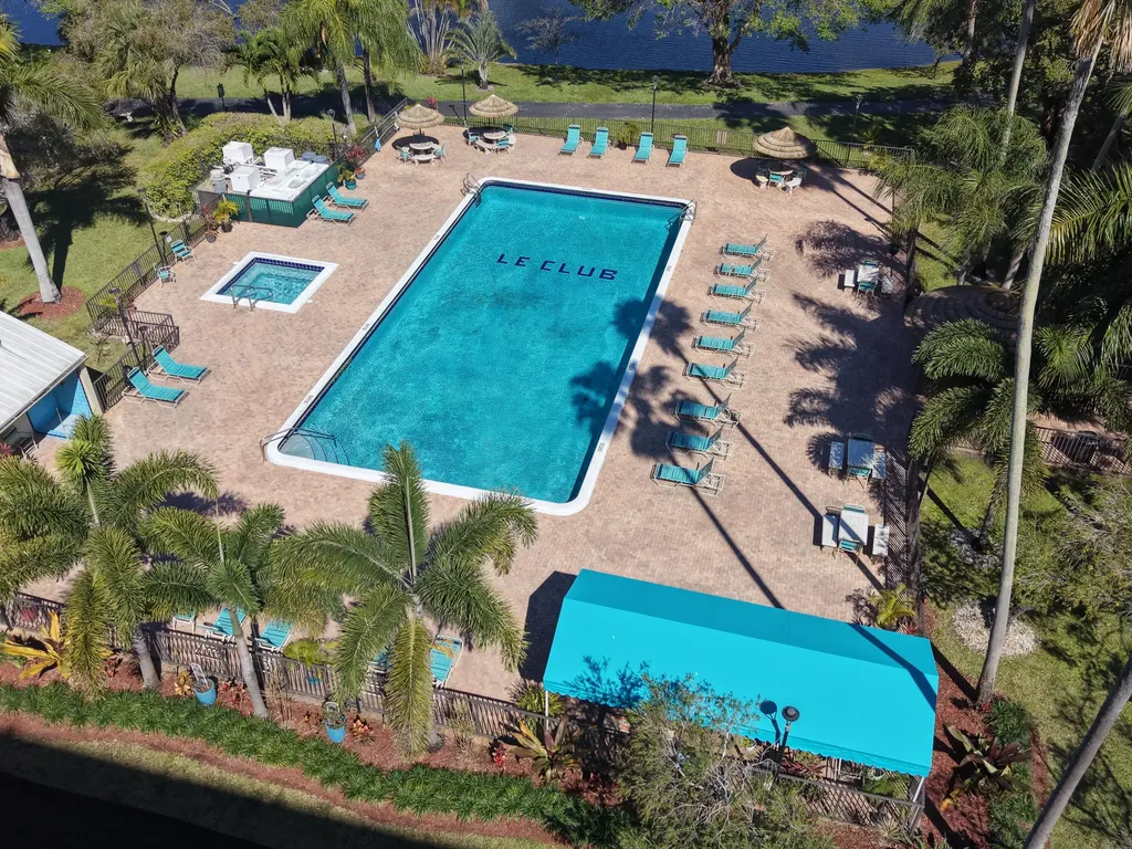 2112 S Cypress Bend Drive Pompano Beach FL 33069