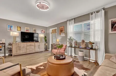 279 Flanders F Delray Beach FL 33484