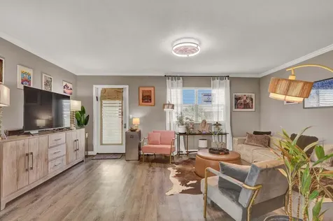 279 Flanders F Delray Beach FL 33484