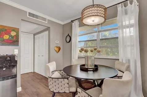 279 Flanders F Delray Beach FL 33484