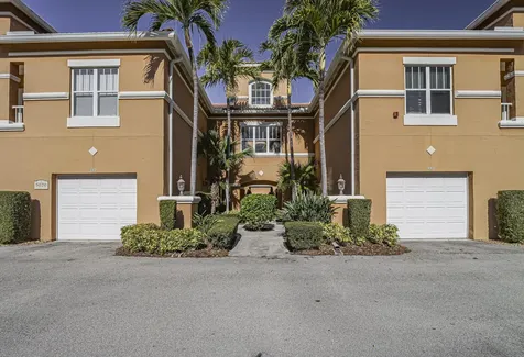 5020 Fairways Circle Vero Beach FL 32967