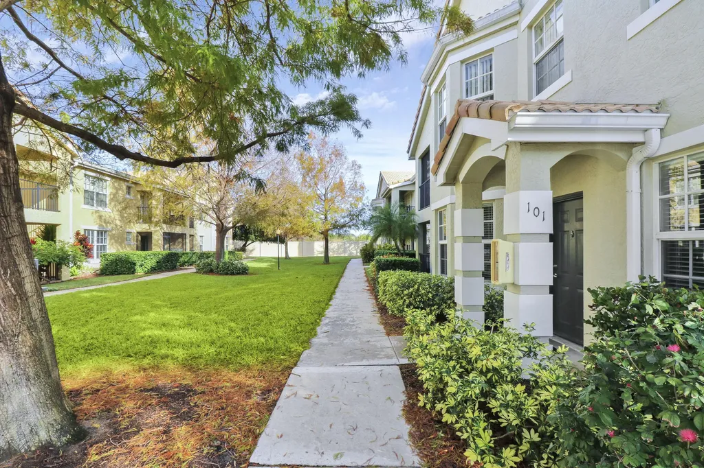 154 Sw Peacock Boulevard Port Saint Lucie FL 34986