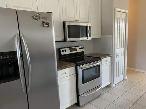 546 Waverly Circle Port Saint Lucie FL 34983