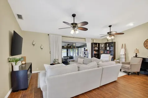 41 Mayfair Lane Boynton Beach FL 33426