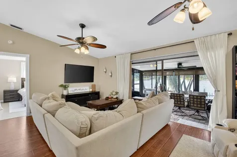 41 Mayfair Lane Boynton Beach FL 33426
