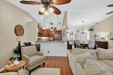 41 Mayfair Lane Boynton Beach FL 33426