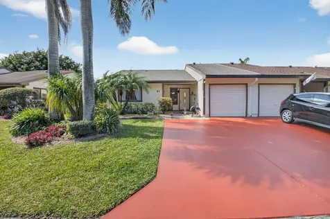 41 Mayfair Lane Boynton Beach FL 33426