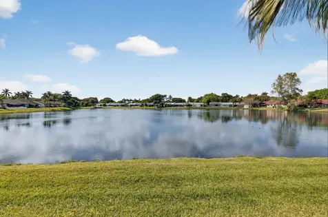 41 Mayfair Lane Boynton Beach FL 33426