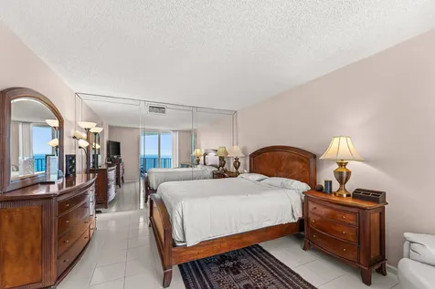 5420 N Ocean Drive Singer Island FL 33404
