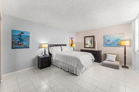 5420 N Ocean Drive Singer Island FL 33404