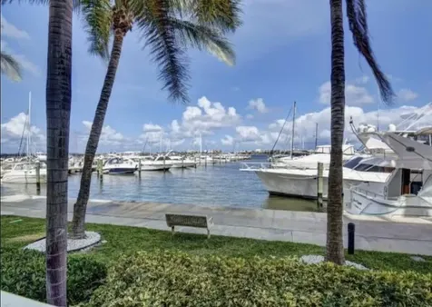 804 E Windward Way Lantana FL 33462