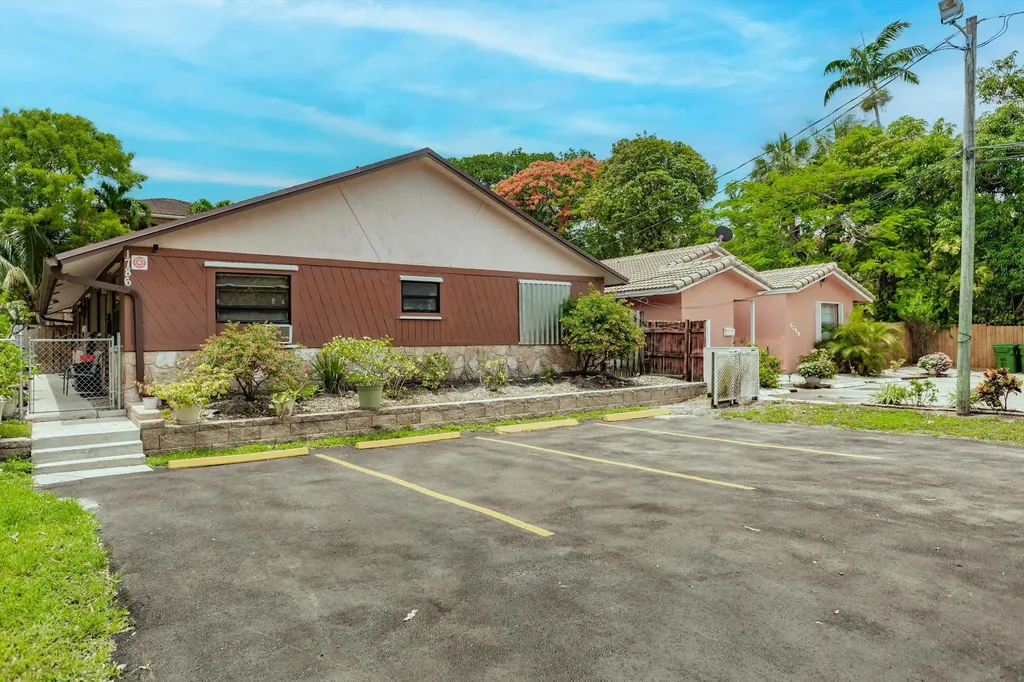 1786 SW 22nd Street Fort Lauderdale FL 33315