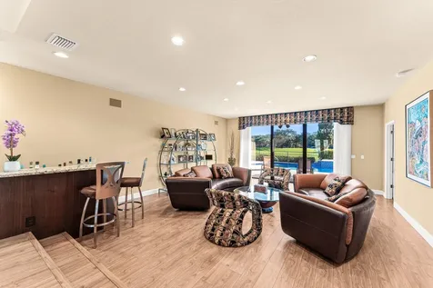 39 Hampshire Lane Boynton Beach FL 33436