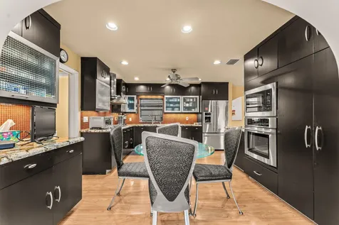 39 Hampshire Lane Boynton Beach FL 33436
