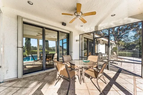 39 Hampshire Lane Boynton Beach FL 33436