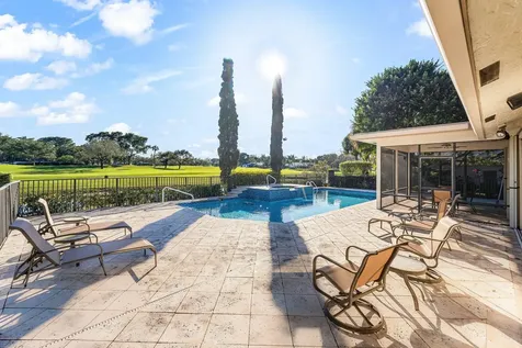 39 Hampshire Lane Boynton Beach FL 33436
