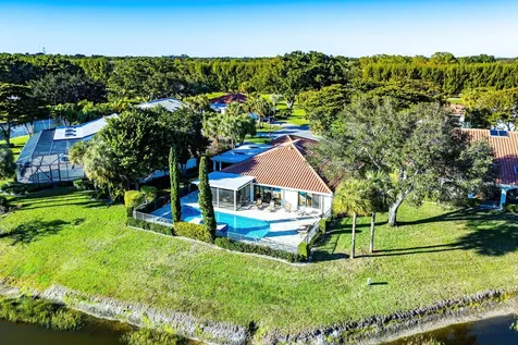 39 Hampshire Lane Boynton Beach FL 33436