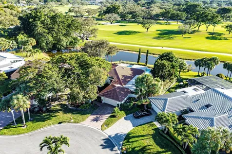 39 Hampshire Lane Boynton Beach FL 33436