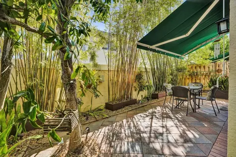 848 Se 4th Court Deerfield Beach FL 33441