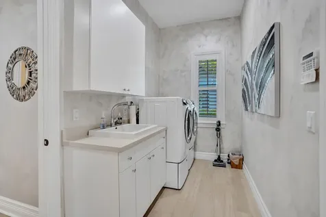 2590 Estates Drive North Palm Beach FL 33410