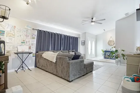 1229 Sw Malaga Avenue Port Saint Lucie FL 34953