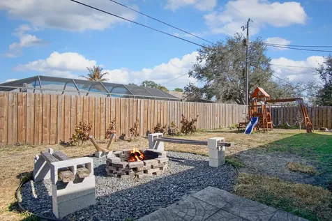 1229 Sw Malaga Avenue Port Saint Lucie FL 34953