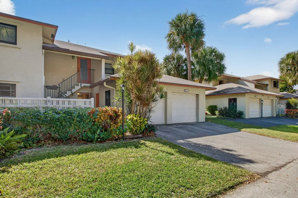 1780 NE 39th Court Pompano Beach FL 33064