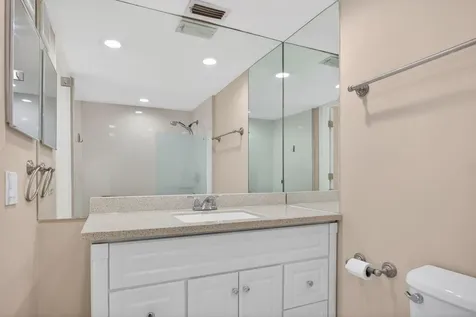 1780 NE 39th Court Pompano Beach FL 33064